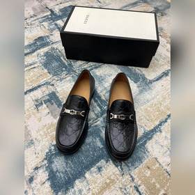 Gucci Размер： 38-45  Новинка на официальном сайте Gucci — мужск