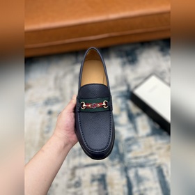 Gucci Размер： 38-45  Новинка на официальном сайте Gucci — мужск