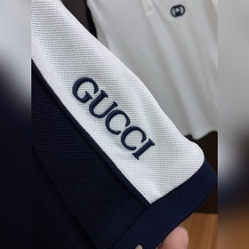 Новая модель мужской рубашки-поло с воротником от Gucci 2025 с ко