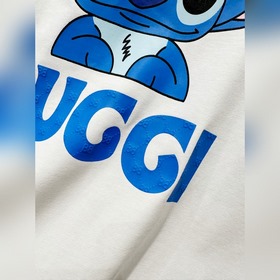Новая модель короткорукавой футболки для мужчин и женщин от Guqi 