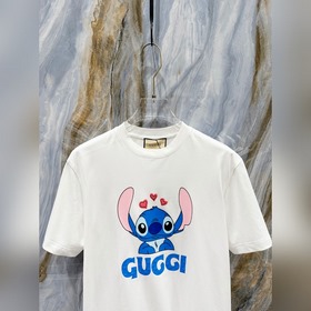 Новая модель короткорукавой футболки для мужчин и женщин от Guqi 