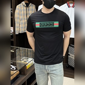 Gucci представляет новую коллекцию осень-зима 2026. Рубашка Gucci