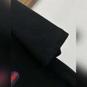 Эксклюзивная осенняя новинка от Gucci. Модная и стильная футболка