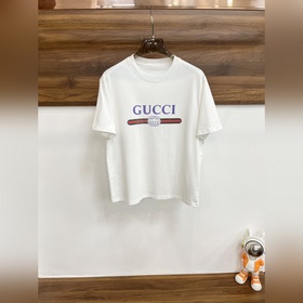 Эксклюзивная осенняя новинка от Gucci. Модная и стильная футболка
