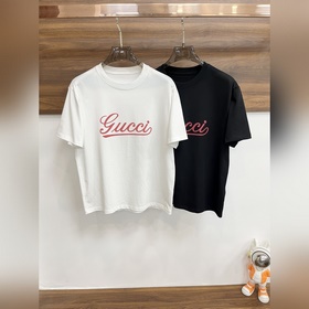 Эксклюзивная осенняя новинка от Gucci. Модная и стильная футболка