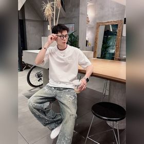 Gucci, новейшая коллекция лета 2025 года, доступна в магазинах, п