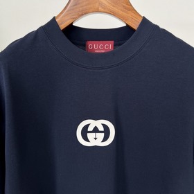 Летние футболки GUCCI в этом сезоне действительно великолепны! Ло