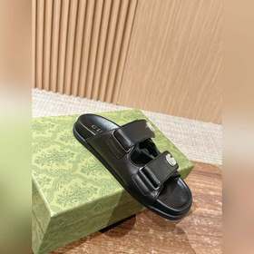 Официальный сайт Gucci Двойные липучки G с застежкой-клипсой, пля