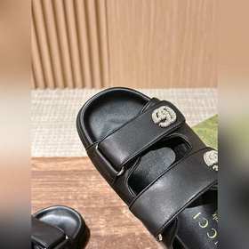 Официальный сайт Gucci Двойные липучки G с застежкой-клипсой, пля