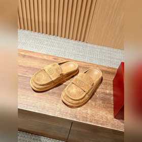 Новая модель туфель Gucci с толстой подошвой и открытым носком Ка