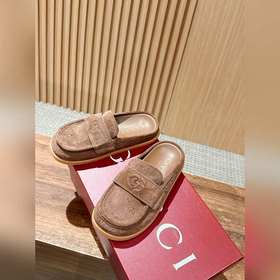 Новая модель туфель Gucci с толстой подошвой и открытым носком Ка
