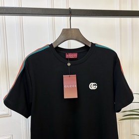 Комплект в сборе. Не продается поштучно. Gucci 2025, мужской комп