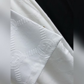 1 комплект нового костюма Gucci 2025 изготовлен из эксклюзивного