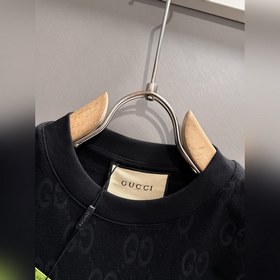 Новая коллекция Gucci весна-лето 2025, модели для мужчин и женщин