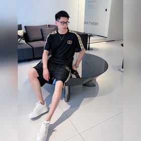 Бренд 【GUCCI Гуччи】 Комплект с круглым вырезом и короткими рукава