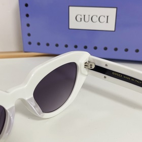 Gucci  МОДЕЛЬ： GG1421S РАЗМЕР： 52/20-145