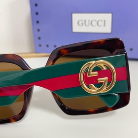Gucci  МОДЕЛЬ： GG1330S РАЗМЕР： 55/22-142