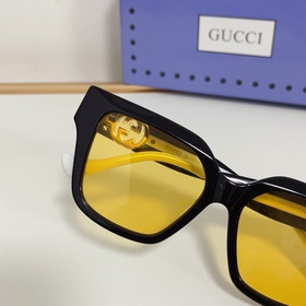 Gucci  МОДЕЛЬ： GG1023S РАЗМЕР： 54, 17-142