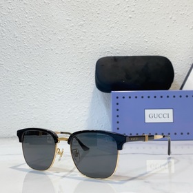 Новая модель солнцезащитных очков Gucci для мужчин на официальном