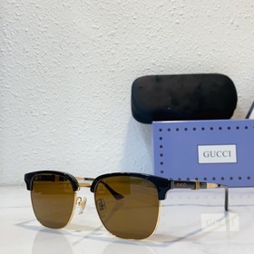 Новая модель солнцезащитных очков Gucci для мужчин на официальном