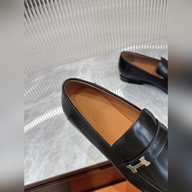 Hermes — популярные мужские туфли-лофеки! Тщательно отобранная им