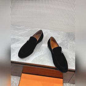 Hermes – популярные мужские туфли-лоферы! Тщательно отобранная им