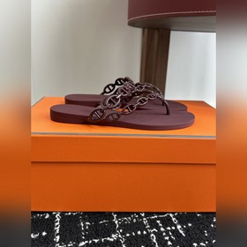 Услуги покупке товаров Hermes Аймас Новая модель туфель «свиной