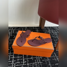 Услуги покупке товаров Hermes Аймас Новая модель туфель «свиной