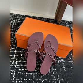 Услуги покупке товаров Hermes Аймас Новая модель туфель «свиной
