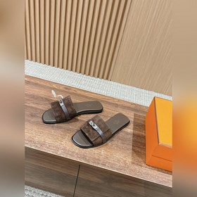 Hermès в новой цветовой гамме. Кеды Kelly с плоской подошвой. Удо