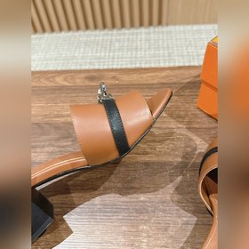 Hermès в новой цветовой гамме. Кеды Kelly с плоской подошвой. Удо