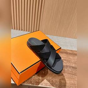 Летние сандалии для пар от Hermès, модель «старший дядя» и «второ