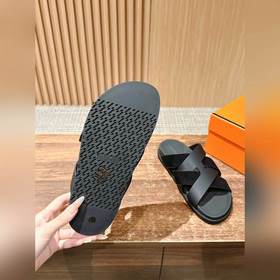 Летние сандалии для пар от Hermès, модель «старший дядя» и «второ