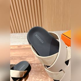 Летние сандалии для пар от Hermès, модель «старший дядя» и «второ