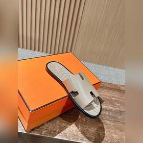 Классические тапочки для пар от Hermès с отпечатками ладоней/стра