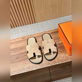 Классические тапочки для пар от Hermès с отпечатками ладоней/стра