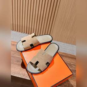 Классические тапочки для пар от Hermès с отпечатками ладоней/стра
