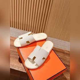 Классические тапочки для пар от Hermès с отпечатками ладоней/стра