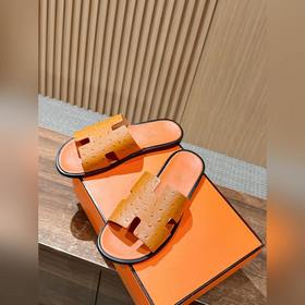 Классические тапочки для пар от Hermès с отпечатками ладоней/стра