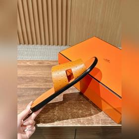 Классические тапочки для пар от Hermès с отпечатками ладоней/стра