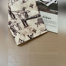 Длиннорукавная рубашка Louis Vuitton — это настоящее произведение