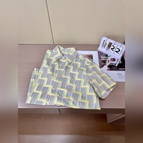 Рубашка с короткими рукавами Louis Vuitton, изготовлена в соотнош
