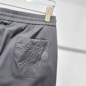Louis Vuitton 2025 весна эксклюзивная новая модель модных джинсов