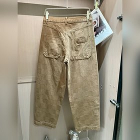 Джинсы Louis Vuitton, точная копия в масштабе 1：1! Уникальный диз