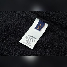 LOUIS VUITTON Двусторонний свитер с инкрустированным логотипом [с