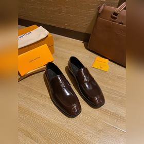 Louis Vuitton LV Новые кожаные туфли для повседневной носки дело