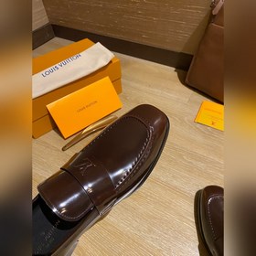 Louis Vuitton LV Новые кожаные туфли для повседневной носки дело