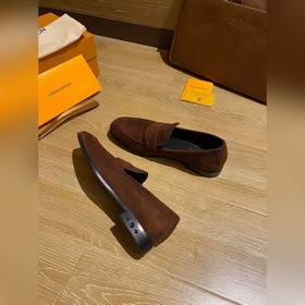 Louis Vuitton LV Новые кожаные туфли для повседневной носки дело