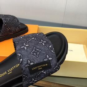 LV pillow comfort серия тапочек на липучках для пар Очень удобны