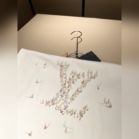 Louis Vuitton, семья Луи, новый легкий и роскошный комплект одежд